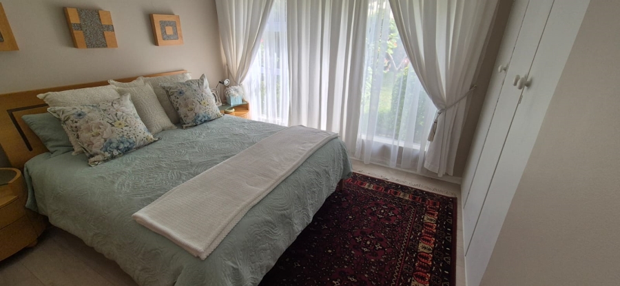 5 Bedroom Property for Sale in Hartenbos Central Western Cape